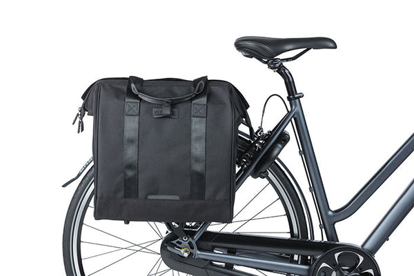 basil-grand-bicycle-shopper-23-litres-black (3)